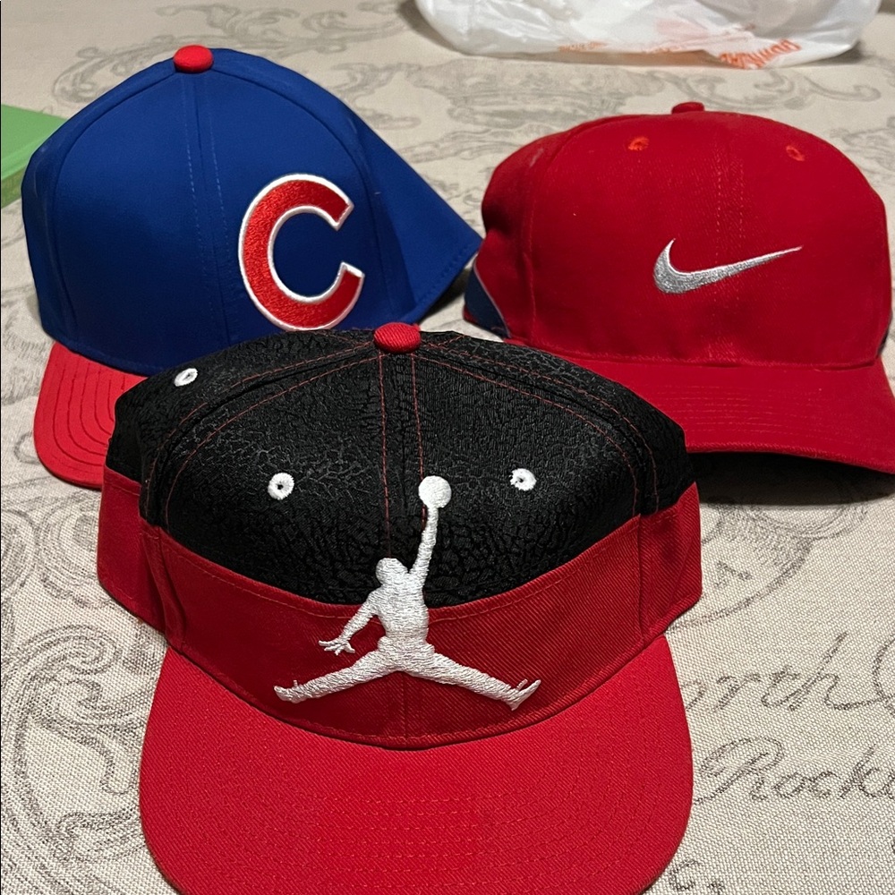 Youth hat bundle cubs Jordan Nike